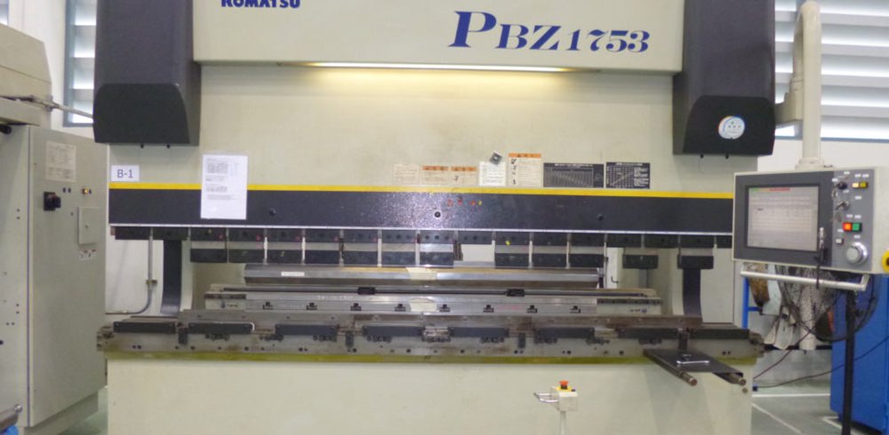 เครื่อง Press Brake KOMATSU PBZ